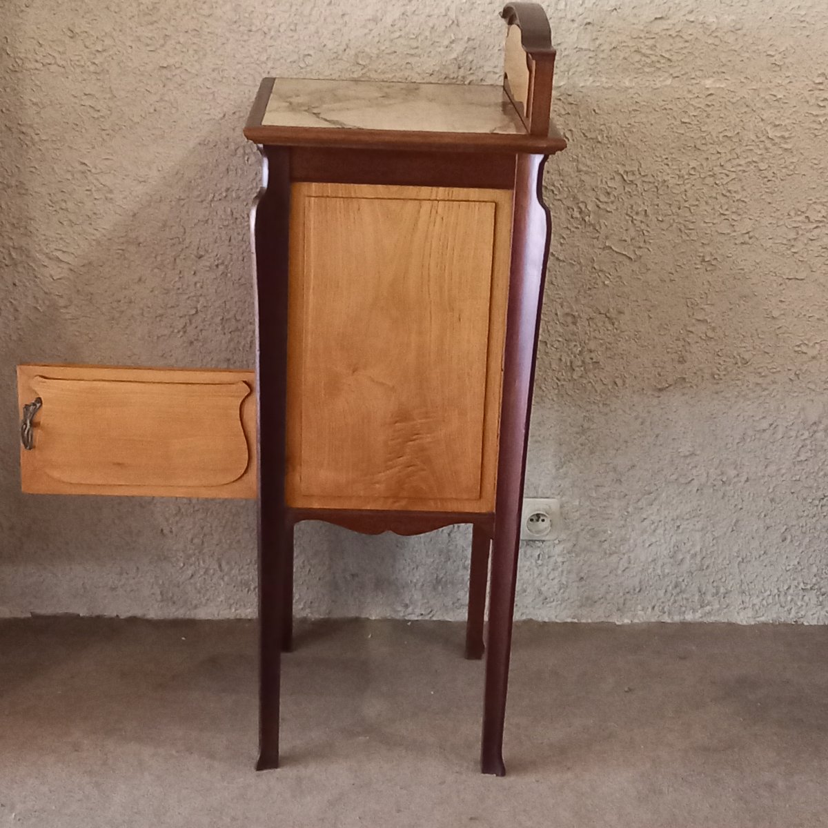 Meuble de chevet d'époque Art Nouveau, en acajou et sycomore.-photo-4