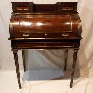 Petit bureau cylindre Louis XVI, acajou, époque Napoléon III