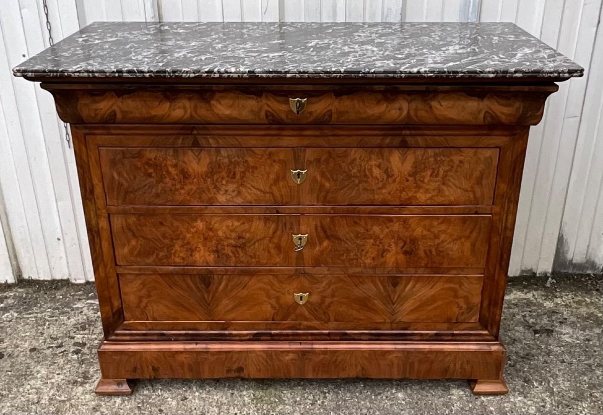 Louis-philippe Burl Walnut Chest Of Drawers – Mid-19th Century