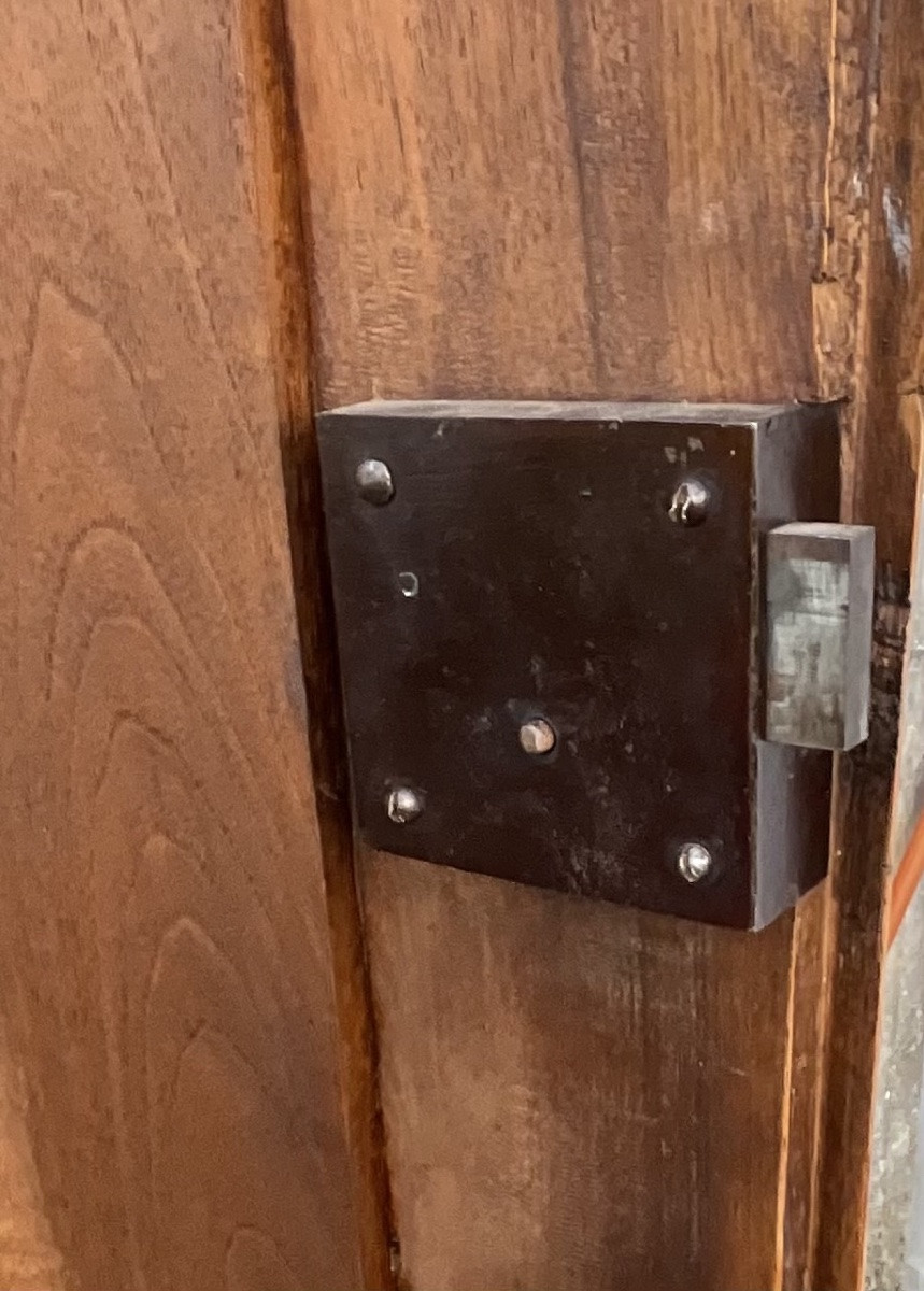 Armoire Empire en noyer massif  France, milieu du XIXe siècle-photo-6