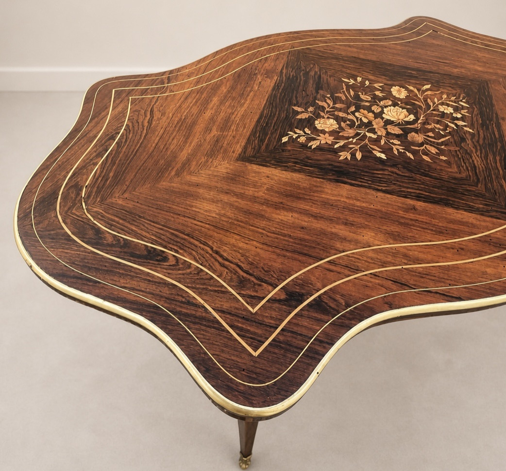  Table  d’appoint ou de milieu  Époque Napoléon III, style Louis XV-photo-1