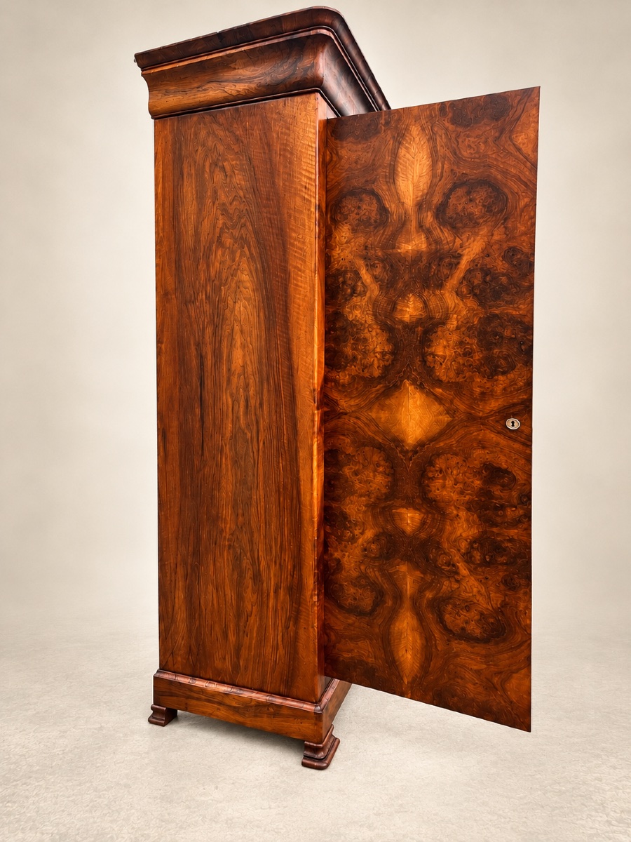 Armoire Louis-Philippe en ronce et loupe de noyer-photo-7