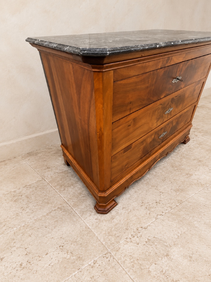 Commode française de style Louis-Philippe en ronce de noyer, fin du XIXe siècle-photo-4