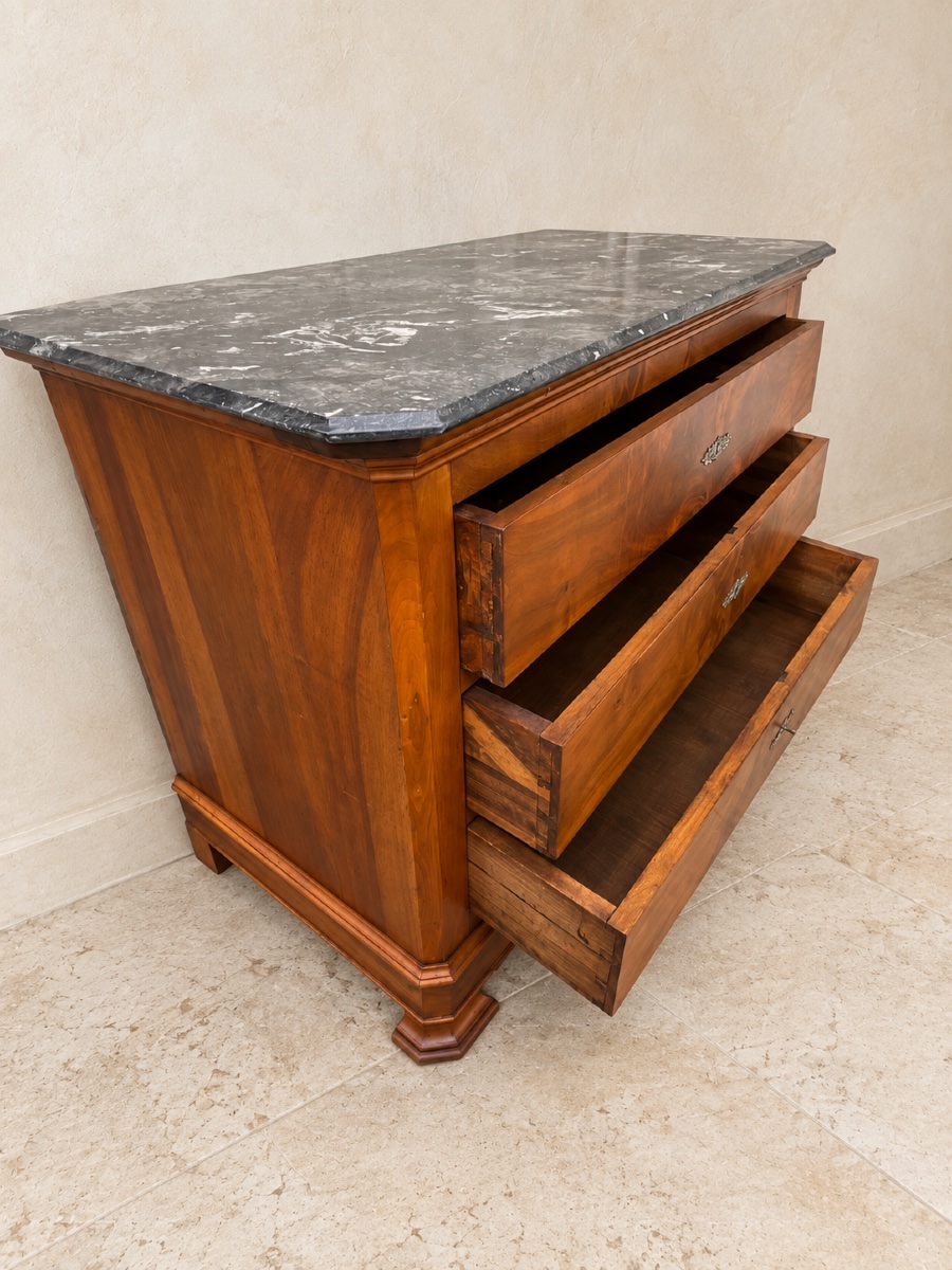 Commode française de style Louis-Philippe en ronce de noyer, fin du XIXe siècle-photo-4