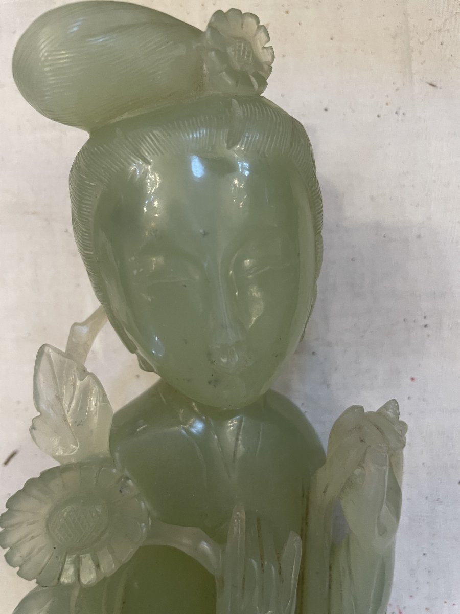 Sculpture de femme en jade /jadéite -photo-2