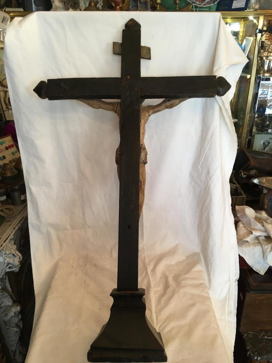 Wooden Christ-photo-2