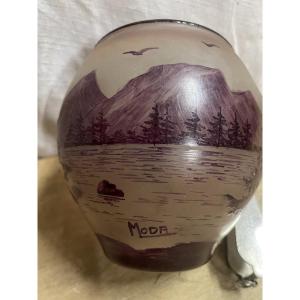 Small Vase Signed Moda