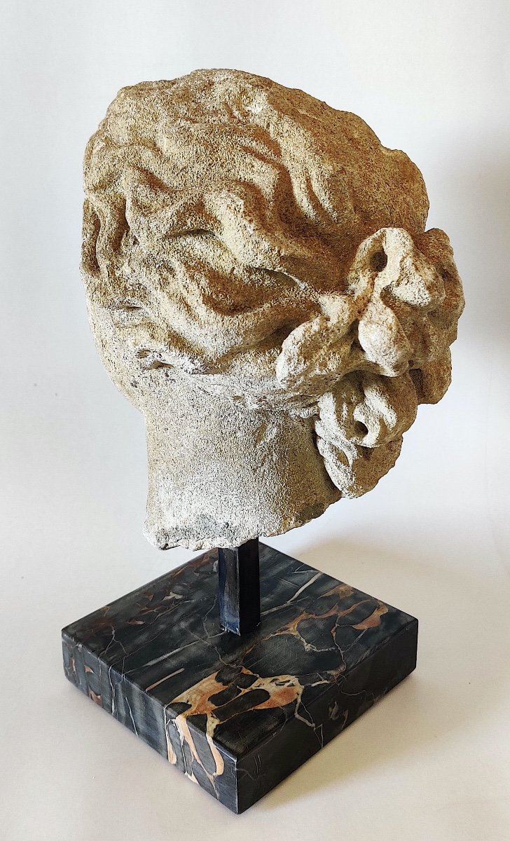Tête de "Déesse à l'Antique " en pierre sculptée d'époque LXIV-photo-3