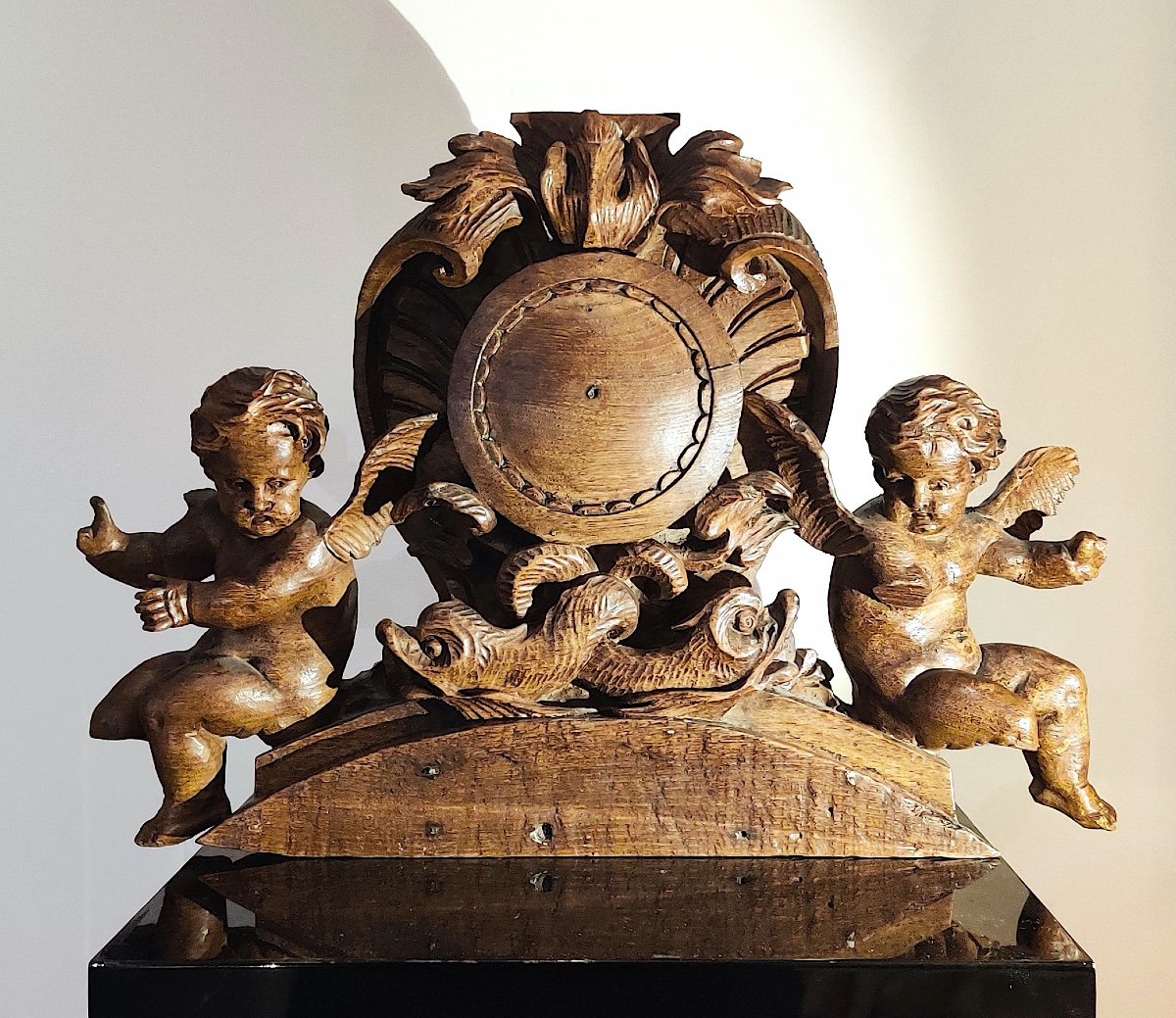Sculpted Wooden Element With “putti And Dolphins”, 18th Century.