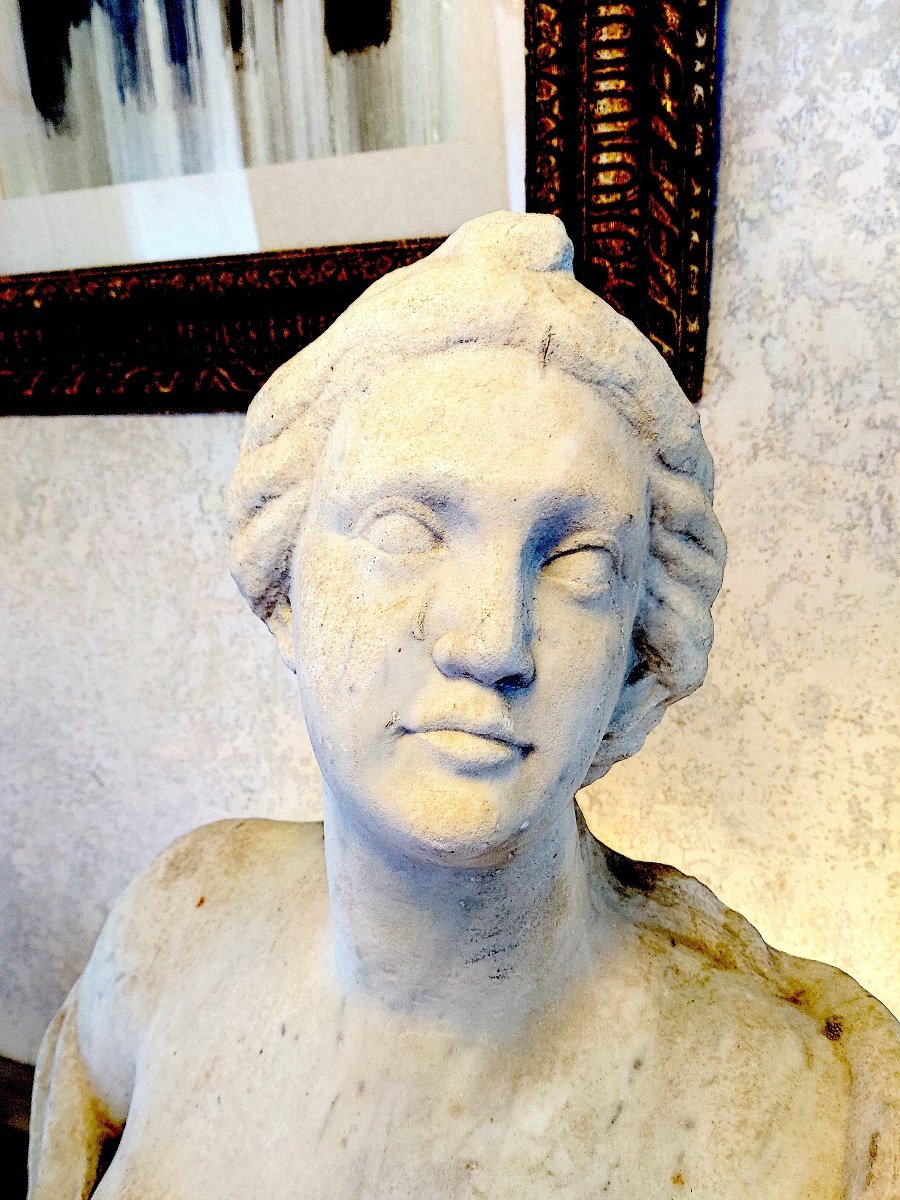 Large Bust Of A Woman In Antique Style In White Marble, Italy, Late 17th/early 18th Century.-photo-2