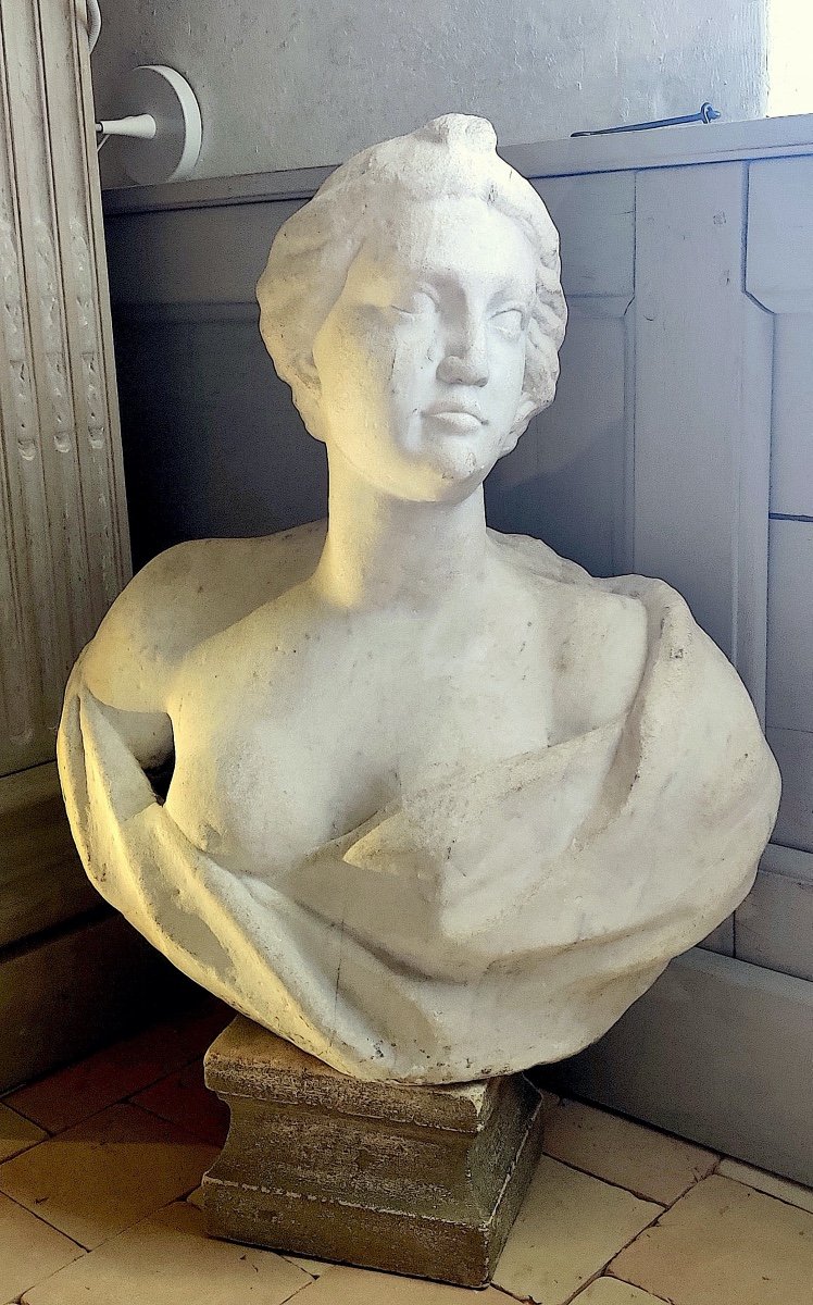 Large Bust Of A Woman In Antique Style In White Marble, Italy, Late 17th/early 18th Century.-photo-3