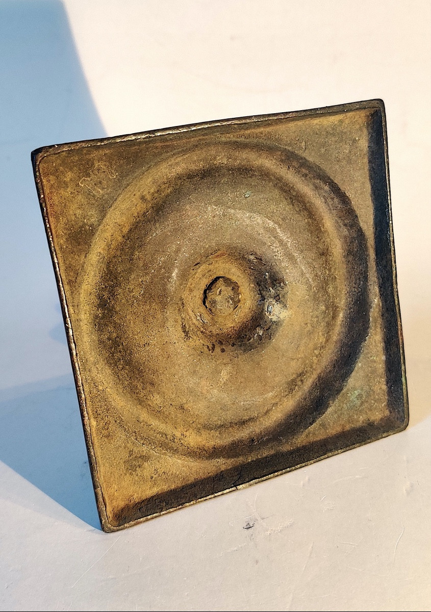 Haute Epoque Candlestick With Square Base, Bronze With Brown Patina, 17th Century.-photo-5