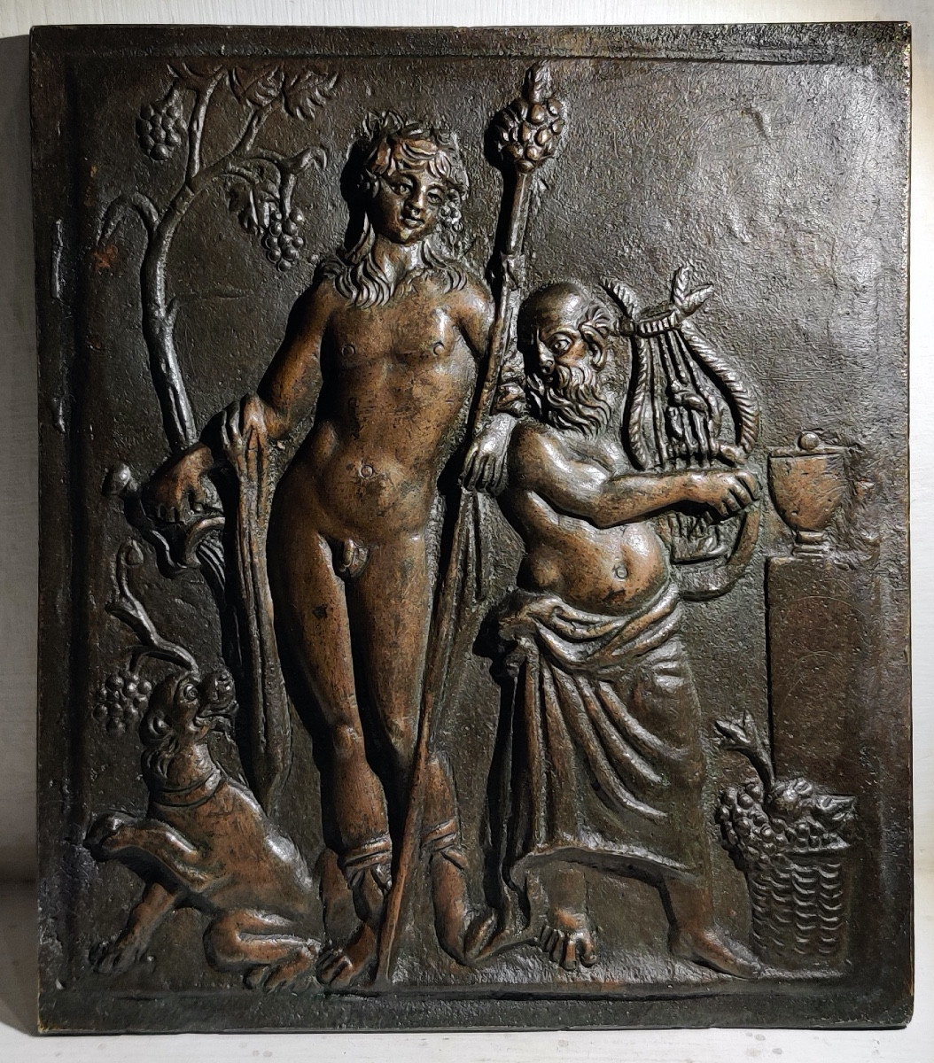 Plaque en bronze patiné " Dionysos et Silène " , Grand Tour , Italie , début XIXème .