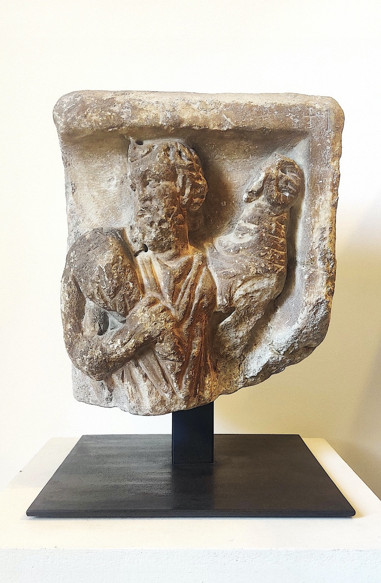 Grand fragment en marbre sculpté,  " le Sacrifice d'Abraham" , Italie , époque romane .