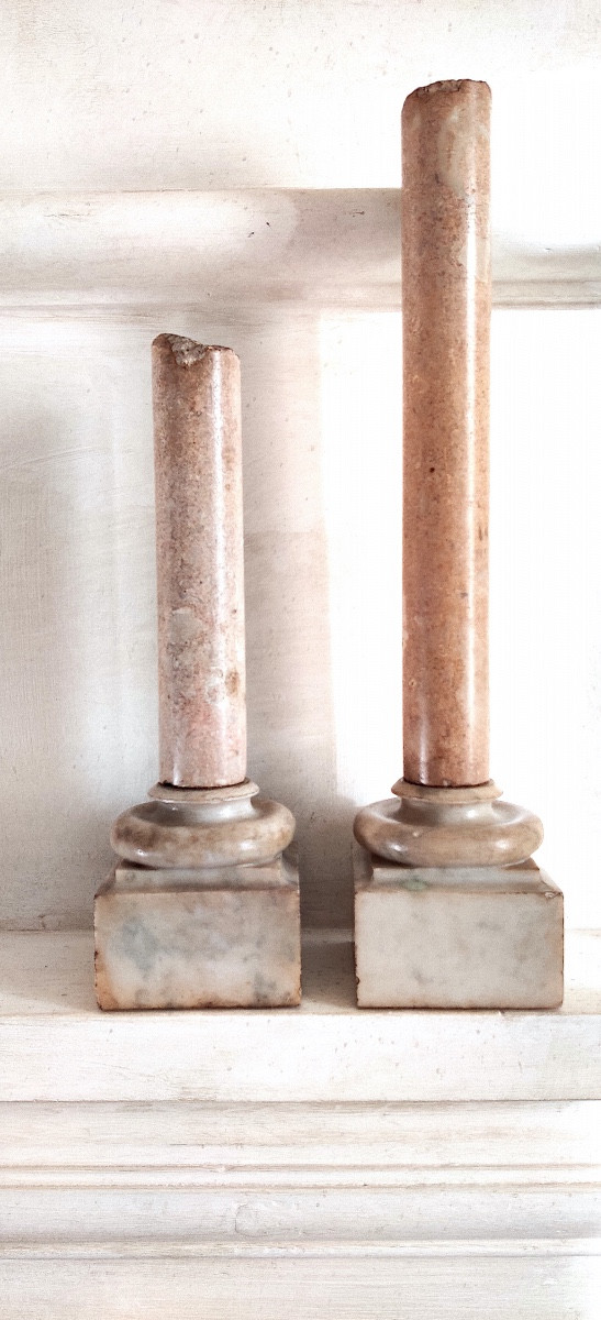 Paire de petites colonnes tronquées en marbre pour cabinet de curiosités , Italie , XIXème .-photo-3