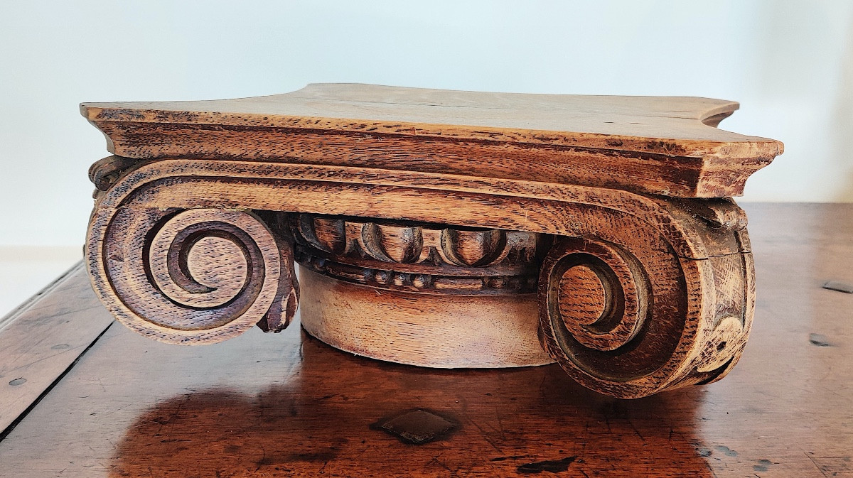 Large Classical Capital In Carved Oak, 19th Century-photo-3