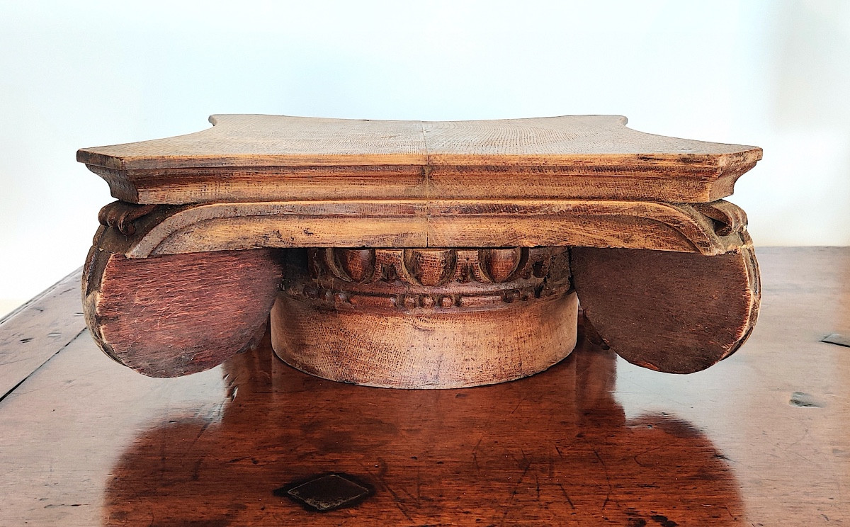 Large Classical Capital In Carved Oak, 19th Century-photo-3