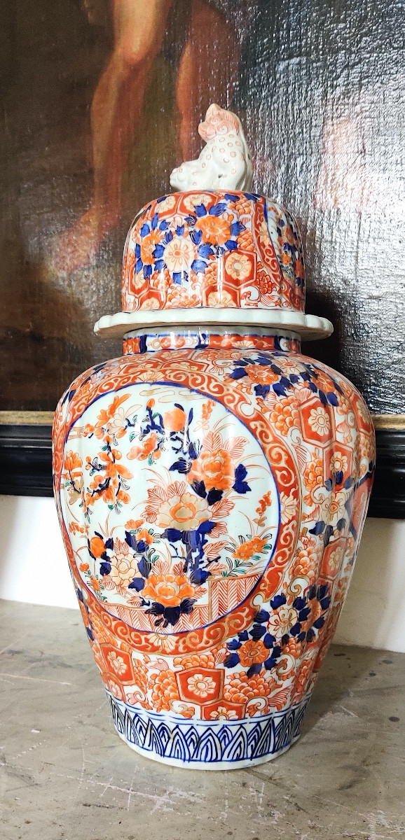 Pair Of Large Covered Porcelain Vases From Imari, 19th Century.-photo-4