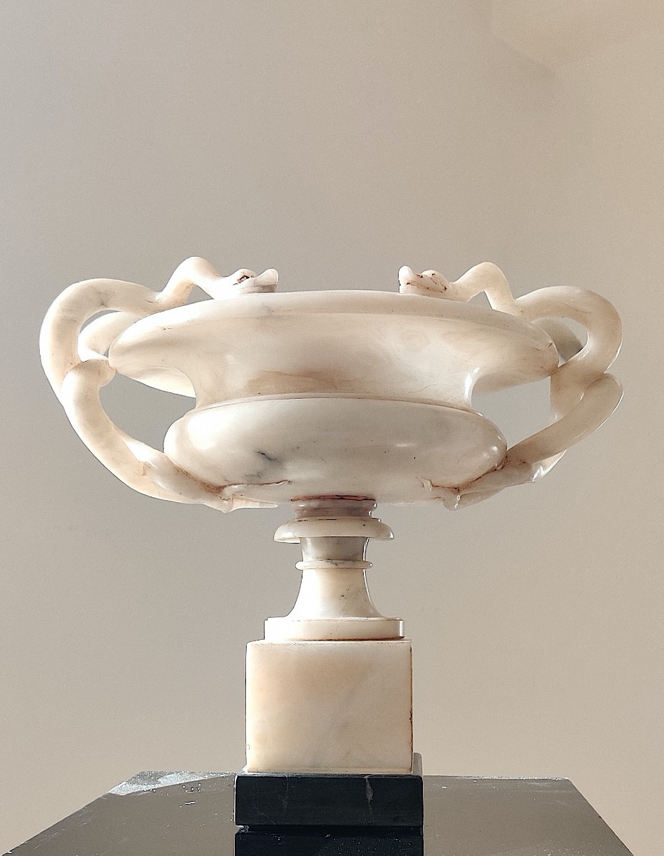 Grande coupe à l'Antique aux serpents ,  Albâtre , Grand Tour , XIXème-photo-2