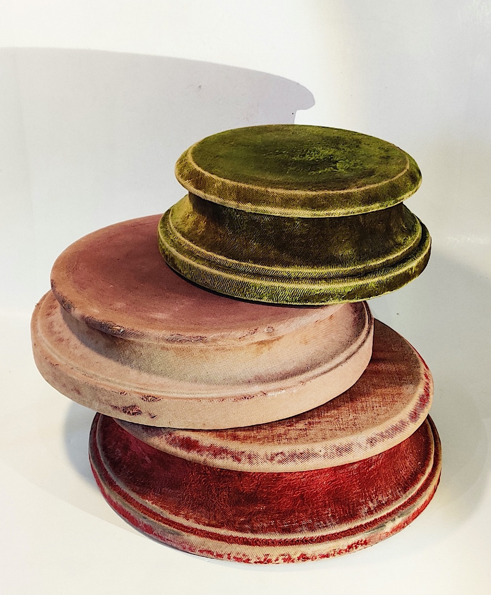 Set Of 3 Pedestals/display Stands For Sculptures, Niii Period.-photo-2