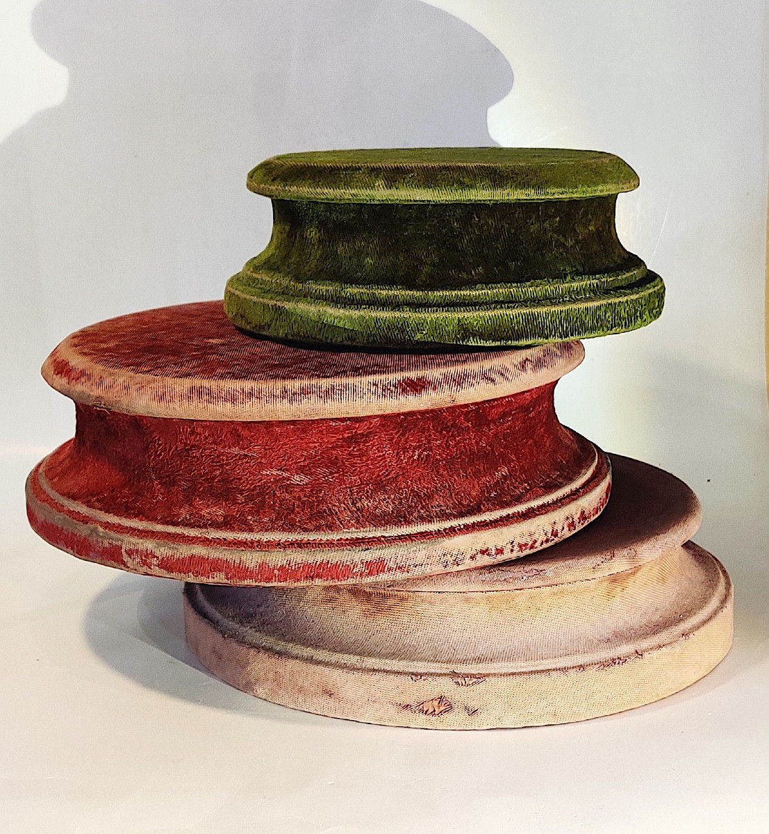 Set Of 3 Pedestals/display Stands For Sculptures, Niii Period.