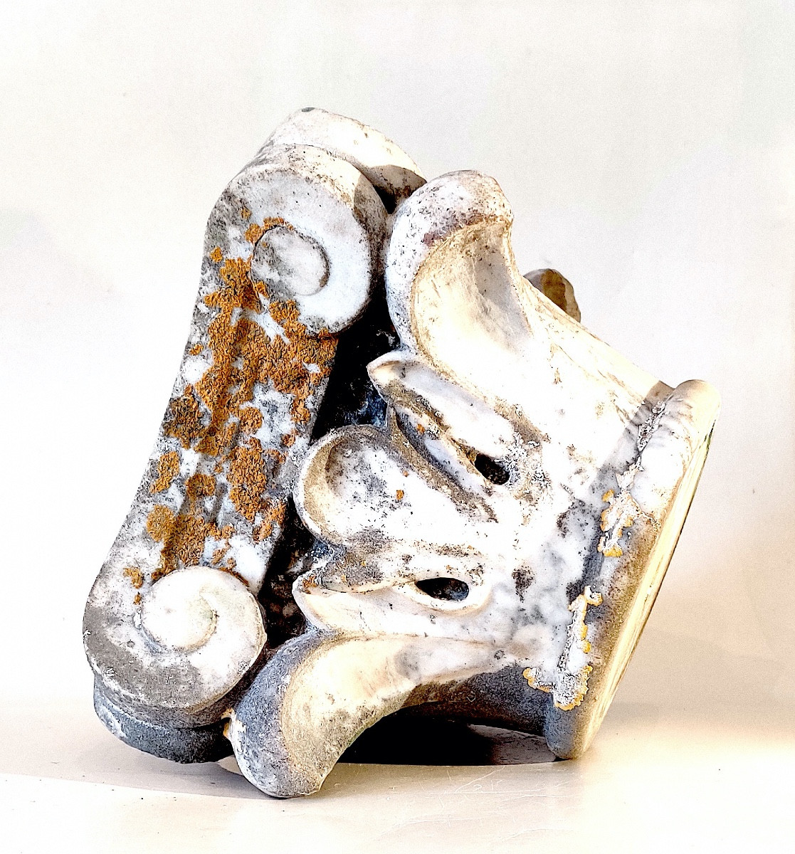 Chapiteau d'ordre corinthien en marbre blanc sculpté , époque XIXème-photo-2