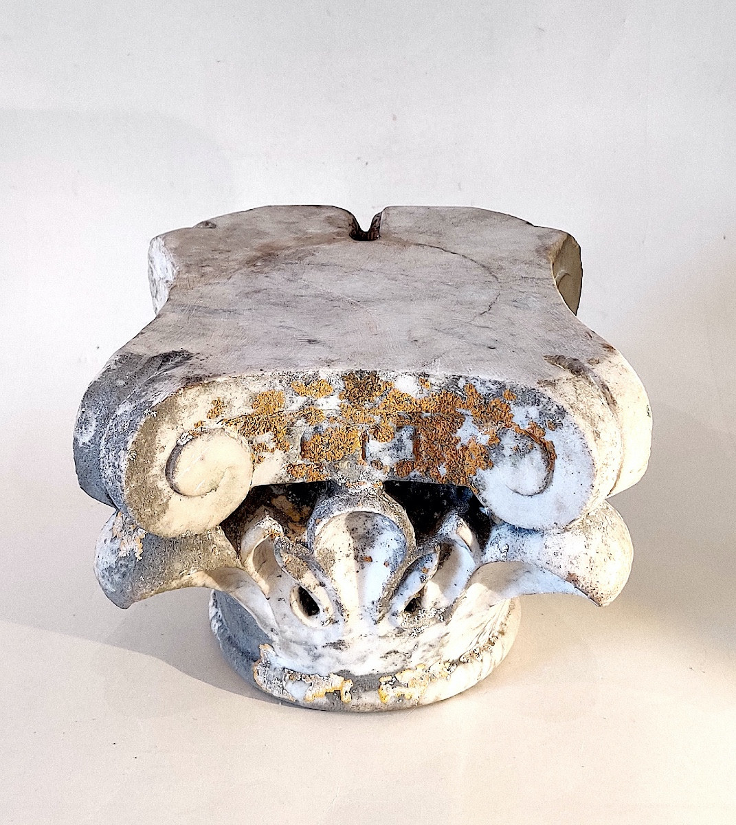 Chapiteau d'ordre corinthien en marbre blanc sculpté , époque XIXème-photo-4