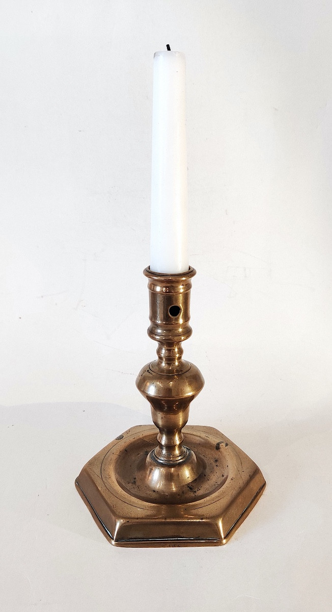 Bougeoir Haute Epoque , première moitié du XVIIème siècle 