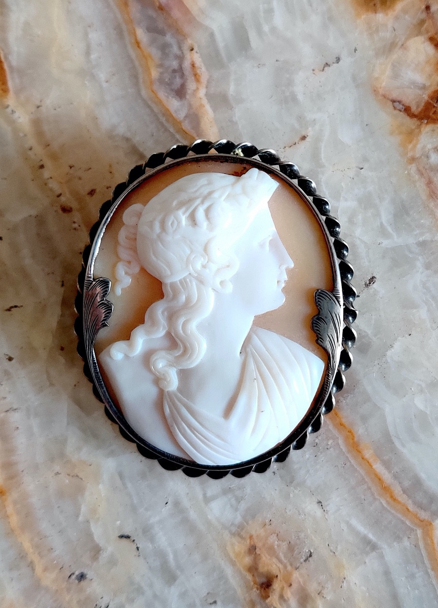 Large Shell Cameo  " Goddess In Profile After The Antique"-photo-2