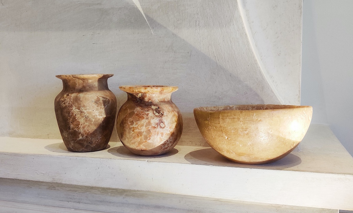 Set Of 3 Alabaster Egyptian Vases, In The Style Of The "grand Tour" , Late 19thc/early 20 Thc-photo-2