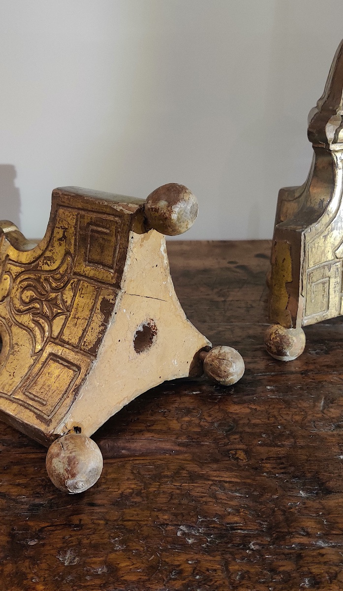 Paire de grands bougeoirs en bois doré , Italie , fin XVIIIème .-photo-4