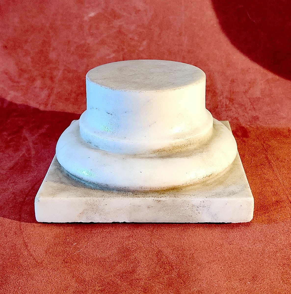 White Marble Pedestal / Display Stand, 19th Century.