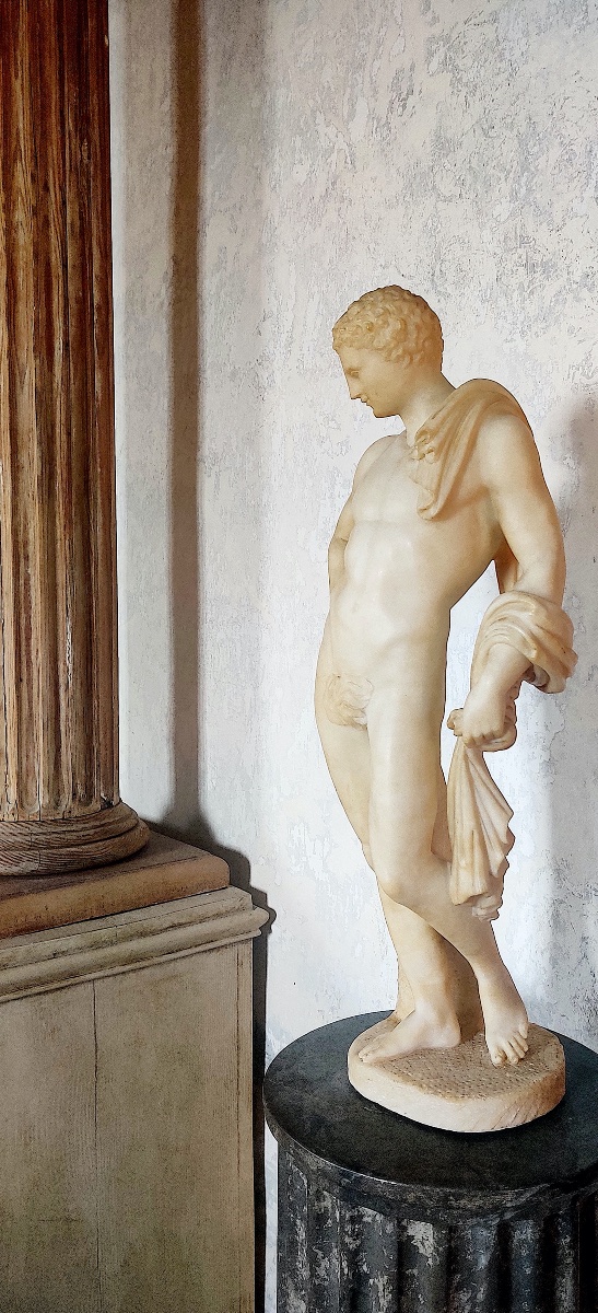 " Hermes du Belvédère" en albâtre sculpté , Grand Tour , vers 1830 ., 58 CM de haut .-photo-1