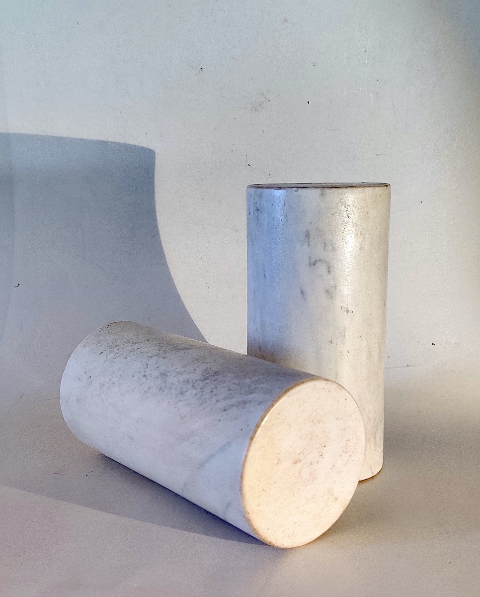 Paire de socles/présentoirs , petites "Colonnes" , en marbre blanc de Carrare , fin XIXème .-photo-3