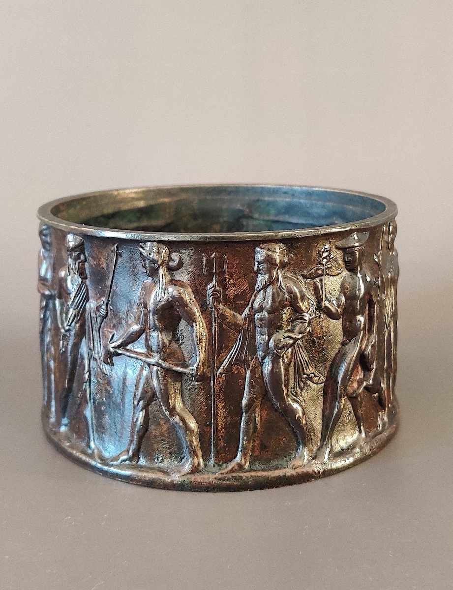 Coupe  cylindrique traitée à l'Antique en bronze patiné , Grand Tour , Italie , XIXème siècle .-photo-2