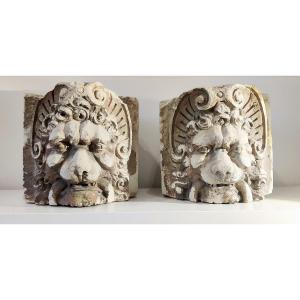 Pair Of Large Renaissance Elements In Sculpted Stone "lion Heads" Late 16th / Early 17th.