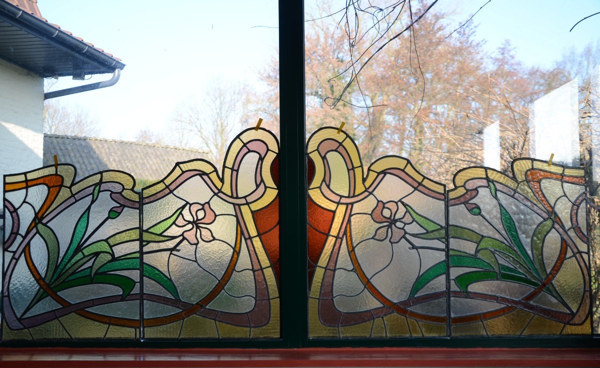Vitraux. Art Nouveau.-photo-2