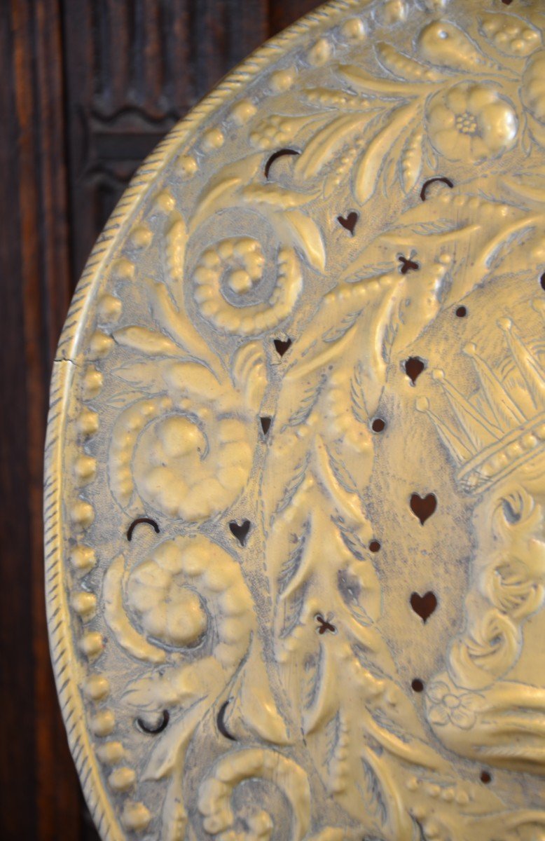 Basin Cover. Seventeenth Century.-photo-3