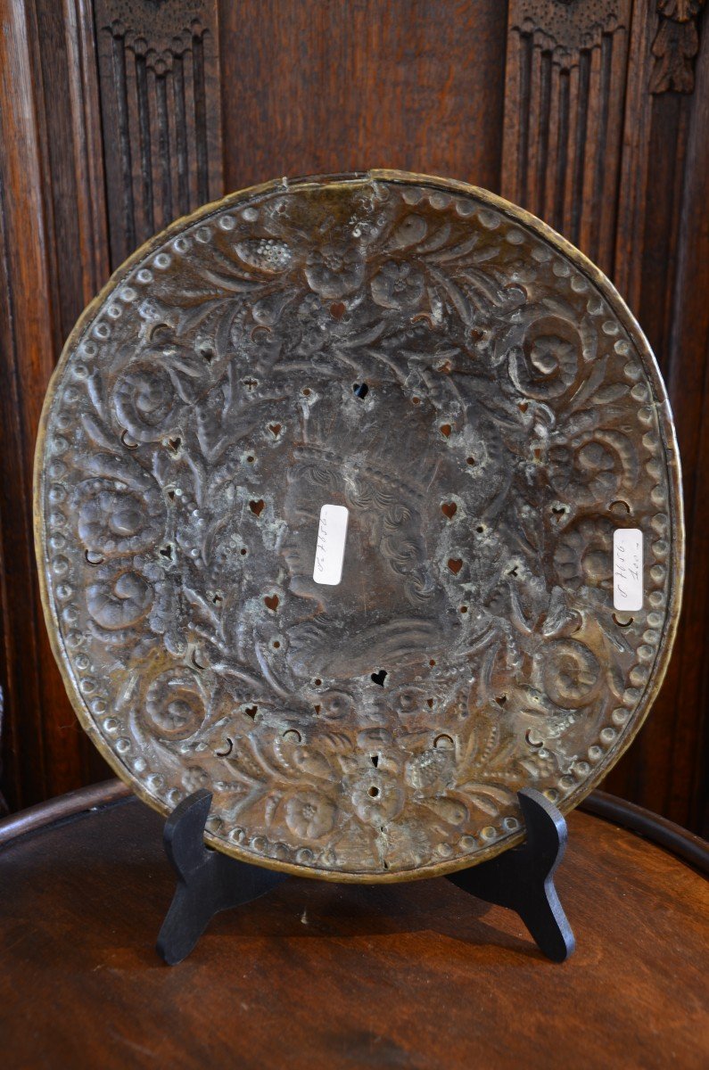 Basin Cover. Seventeenth Century.-photo-3