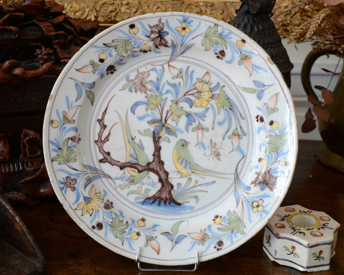 Northern Earthenware Dish. End Of The Eighteenth Century.