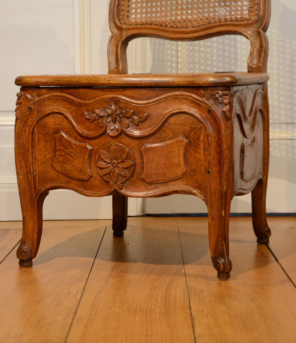 Chaise de commodité d'époque Louis XV.-photo-1