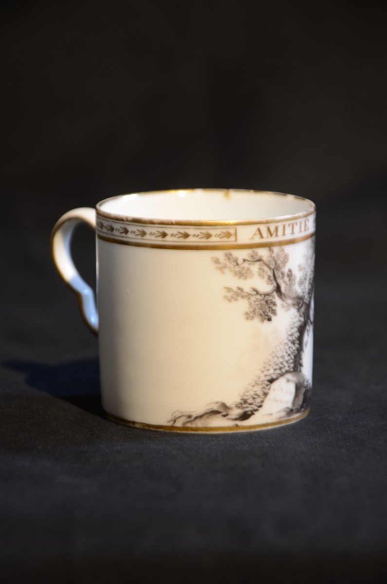 Clignancourt. Tasse et sous tasse. Dix-huitième siècle.-photo-4