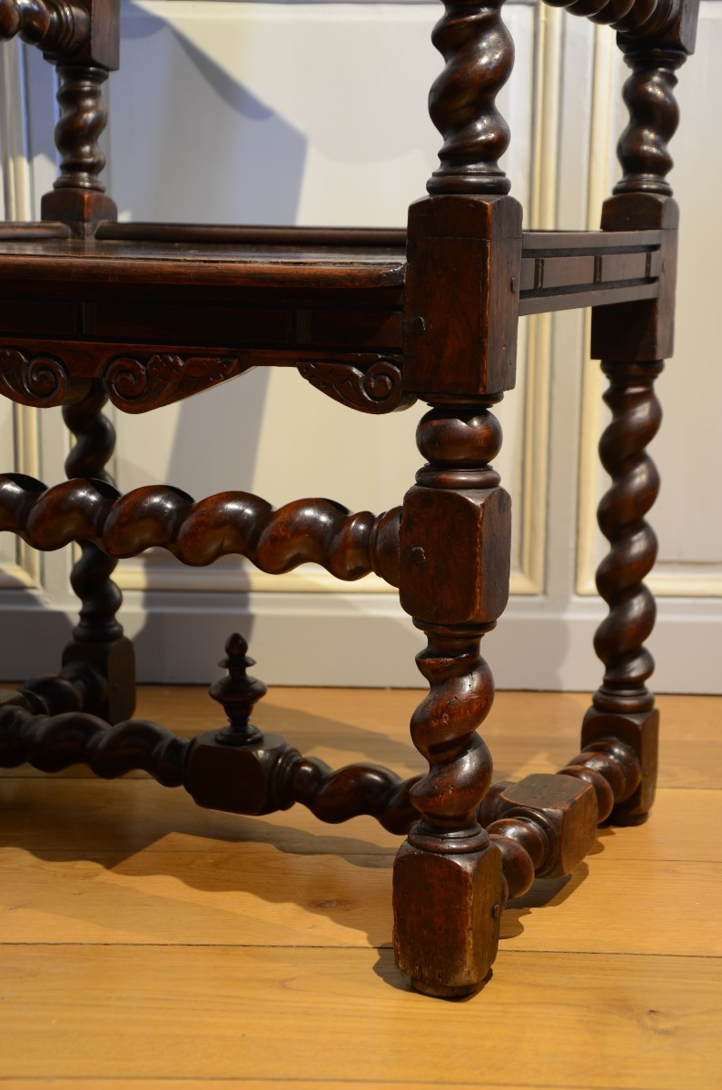 Chaise à bras. Angleterre. XVIIème siècle.-photo-1