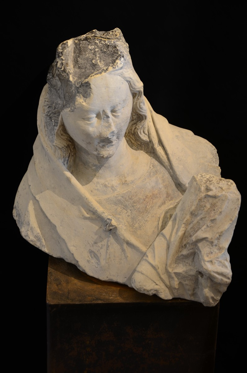 Virgin And Child Jesus. Gothic Art.-photo-4