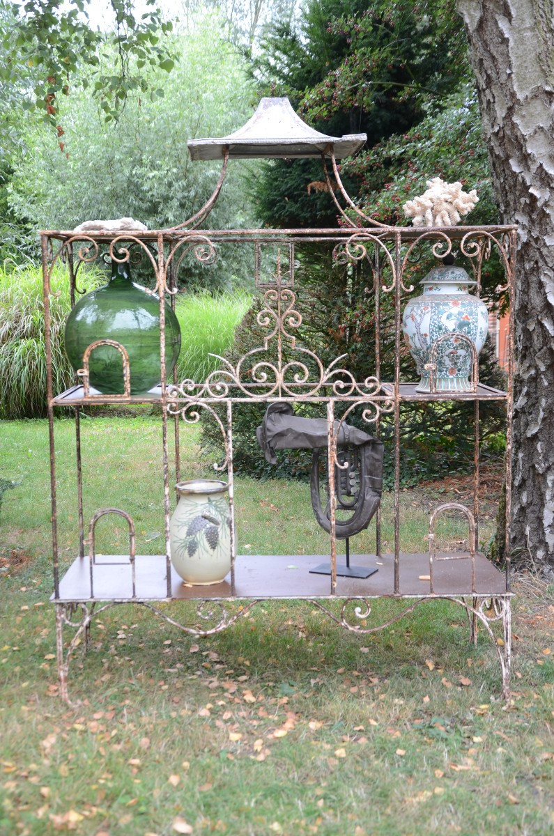 Volière. Début du vingtième siècle.-photo-2