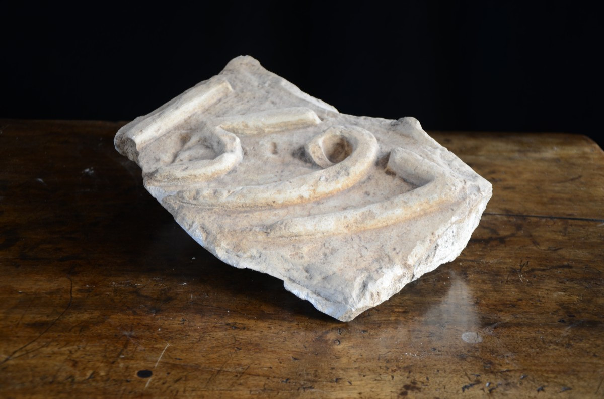 Dated Stone. Second Renaissance.-photo-4