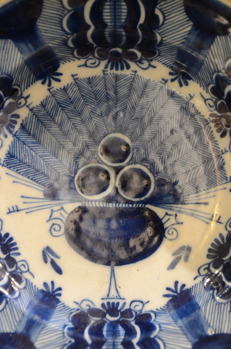 Delft Plate. Eighteenth Century.-photo-2
