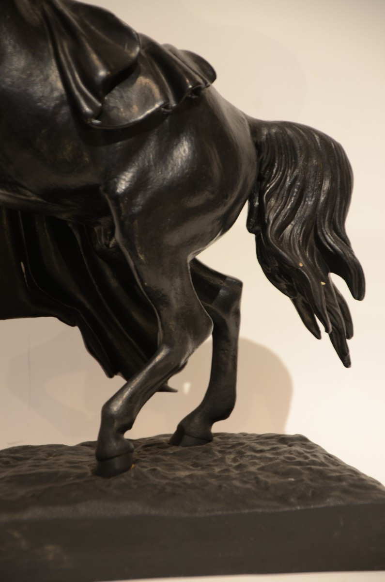 Cheval en fonte. Dix-neuvième siècle.-photo-6