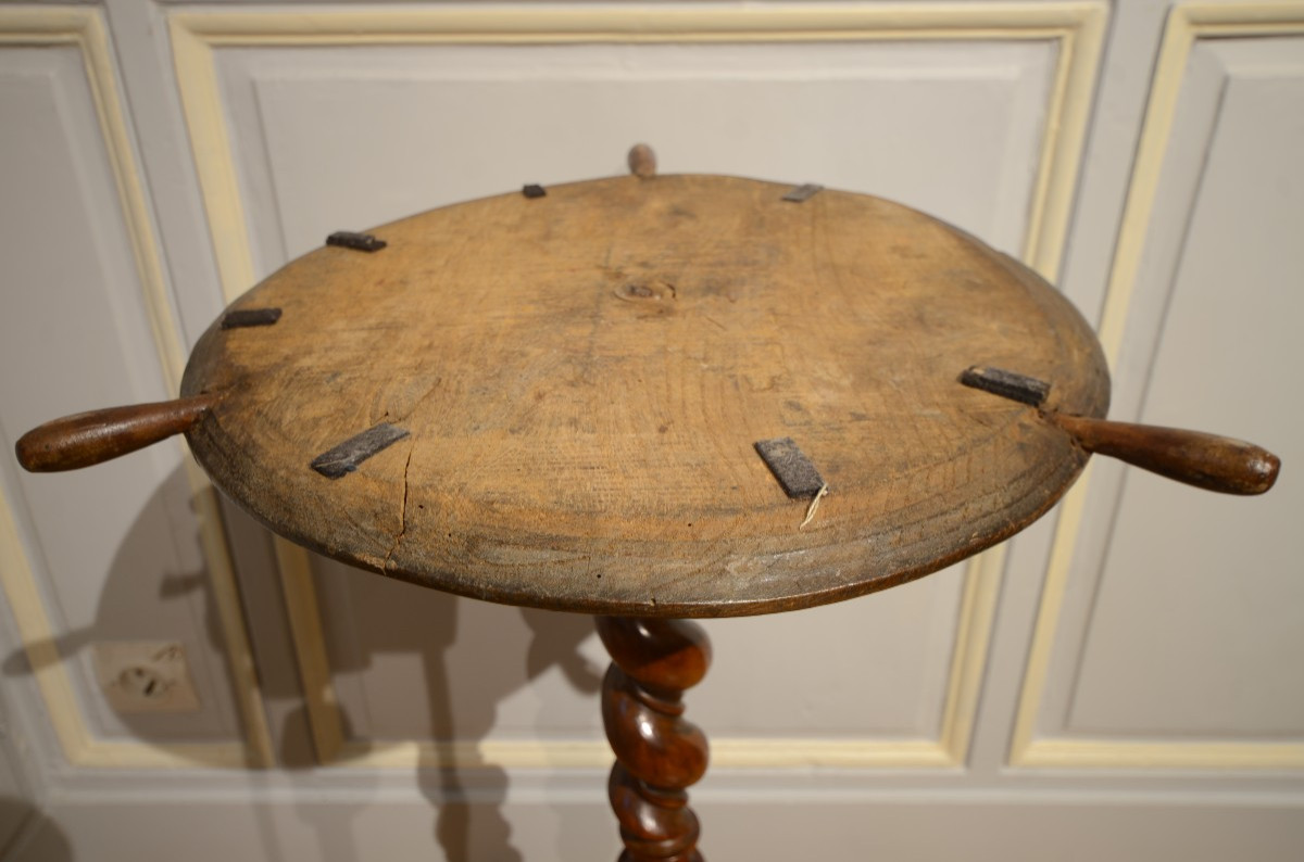 A Small Table With A Light. Seventeenth Century.-photo-3