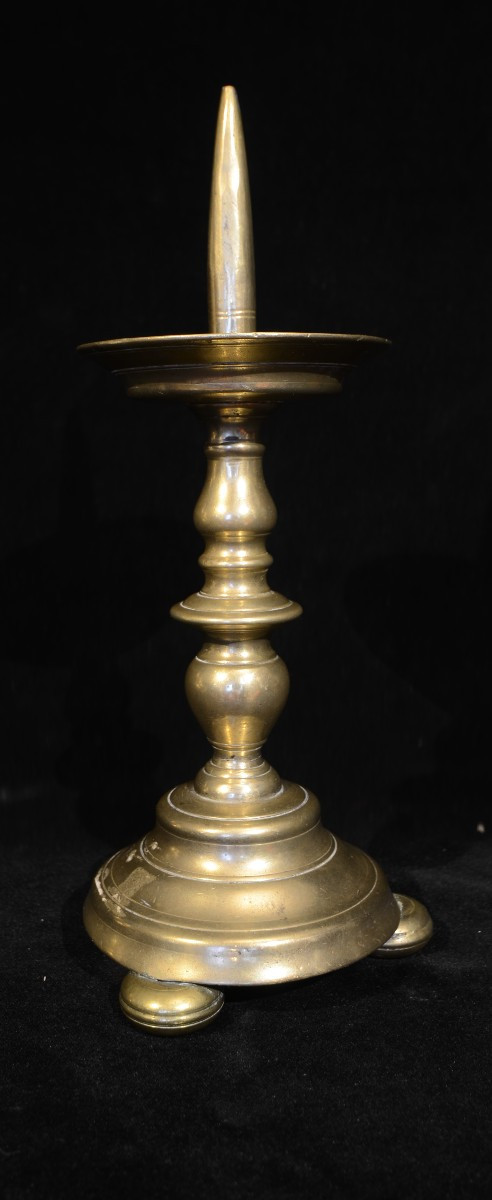 Paire de pique cierge. Dix-septième siècle.-photo-2